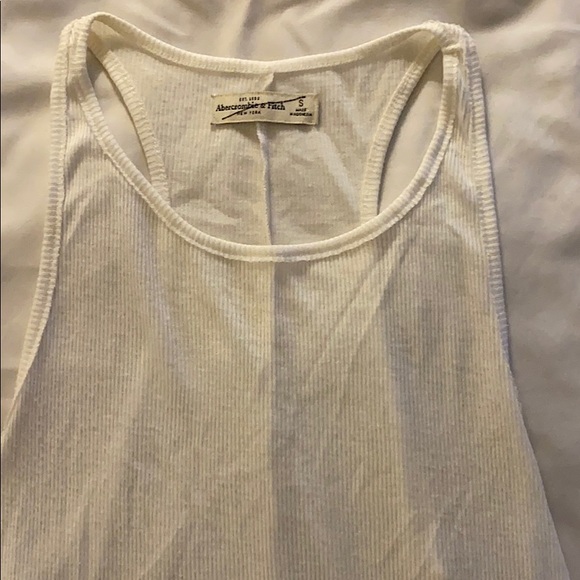 White racer back tank - Picture 1 of 2